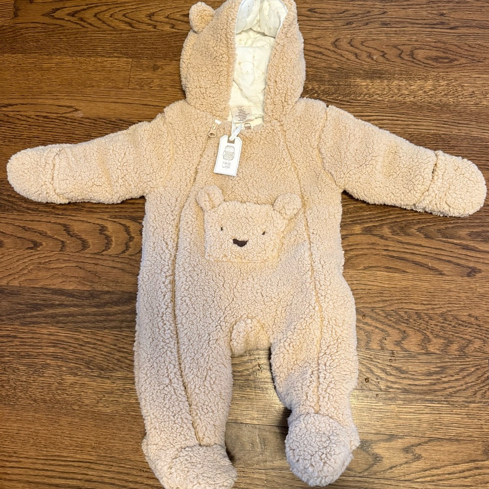 NWT Adorable Beige Bear Hooded Kids Footie